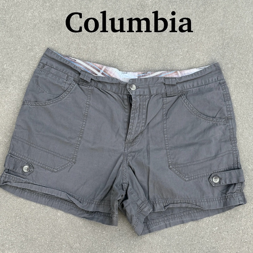 COLUMBIA Hiking Cargo Shorts Women's 12 Grey Sportswear Rugged